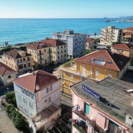 Hotel Geppi Pietra Ligure Ngoại thất bức ảnh