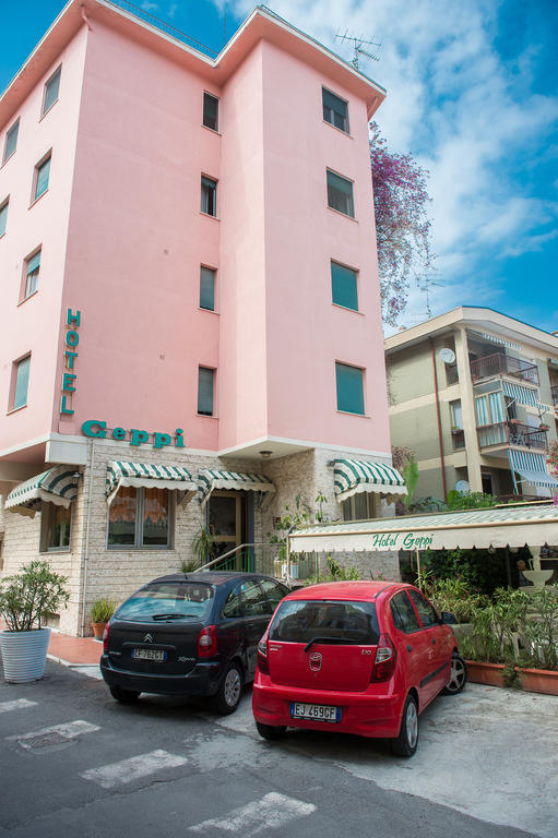 Hotel Geppi Pietra Ligure Ngoại thất bức ảnh