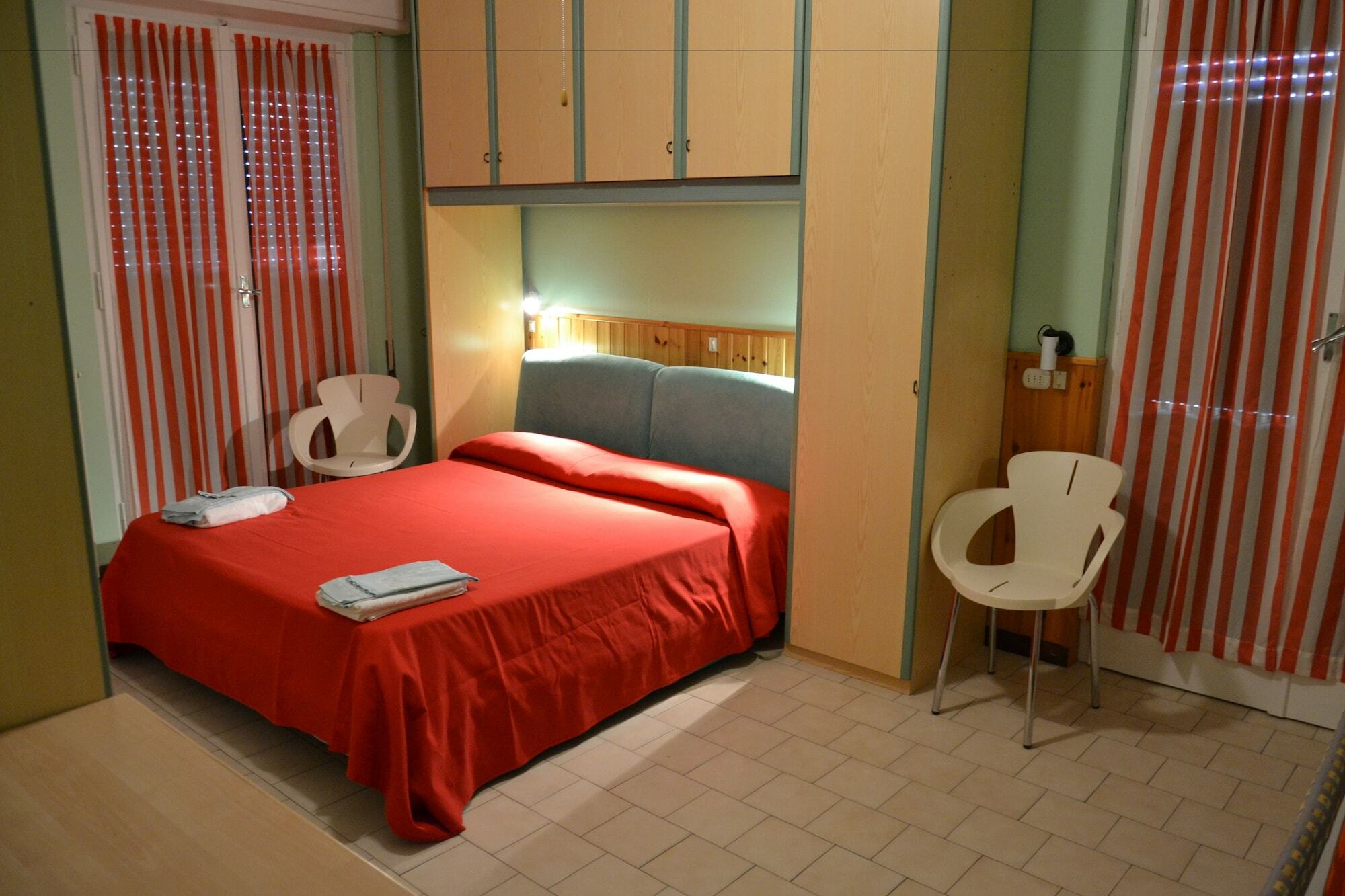 Hotel Geppi Pietra Ligure Ngoại thất bức ảnh